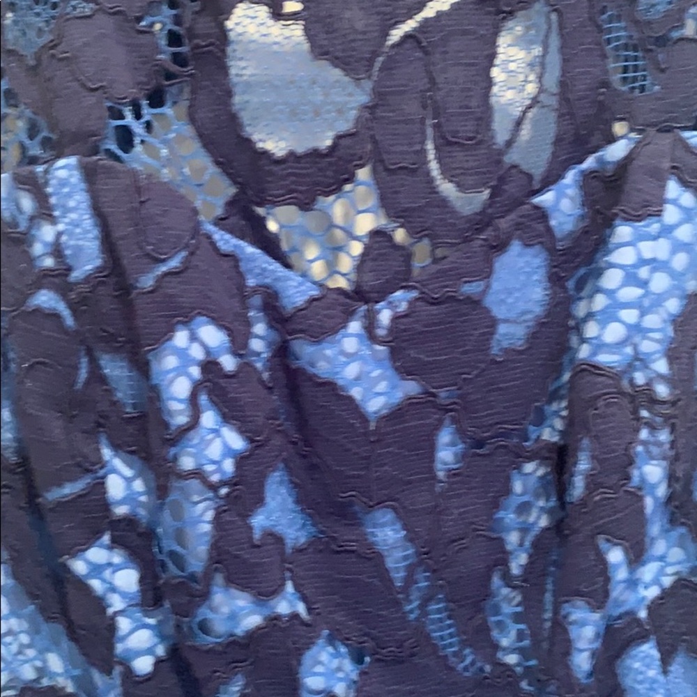 Lace Lilly Pulitzer dress - Picture 2 of 6